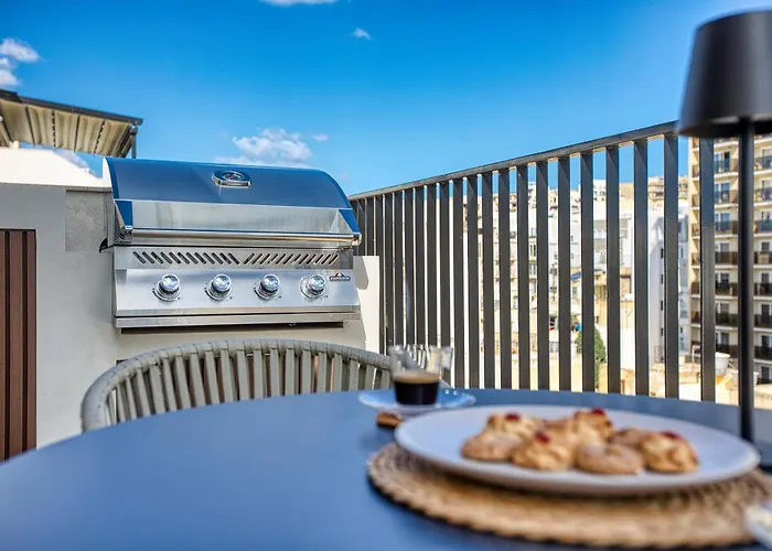 Designer Penthouse Near Promenade Including Bbq Terrace * Gzira