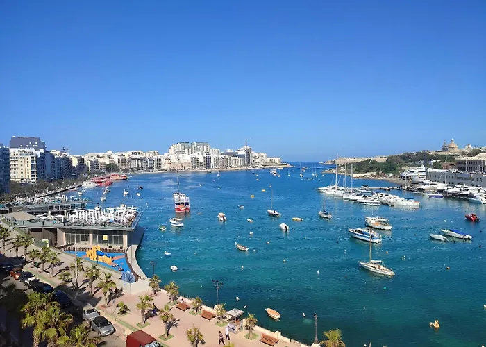 Designer Penthouse Near Promenade Including Bbq Terrace * Gzira