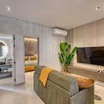 Designer Penthouse Near Promenade Including Bbq Terrace